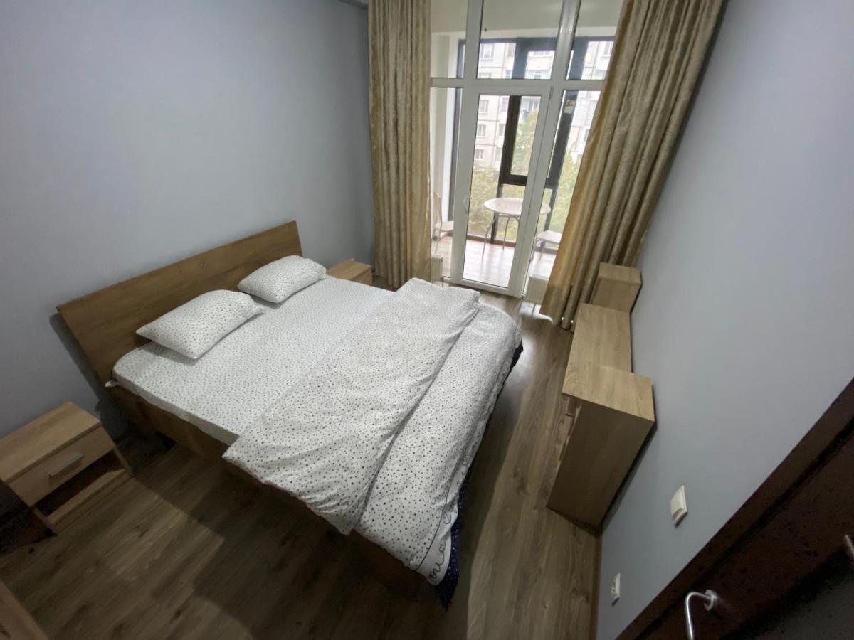 Sky House Central Apartment Кишинів Екстер'єр фото